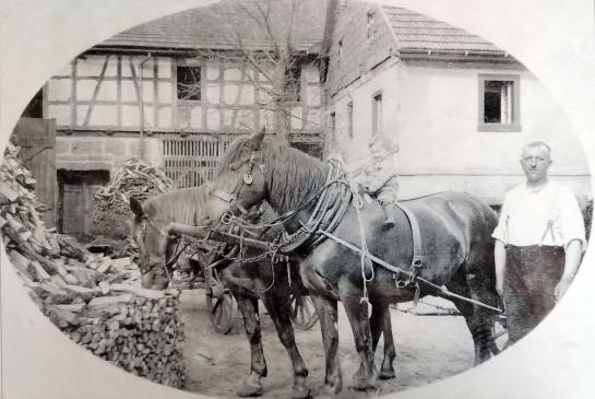 Johann (Hans) Grasser mit Sohn Otto, 1934