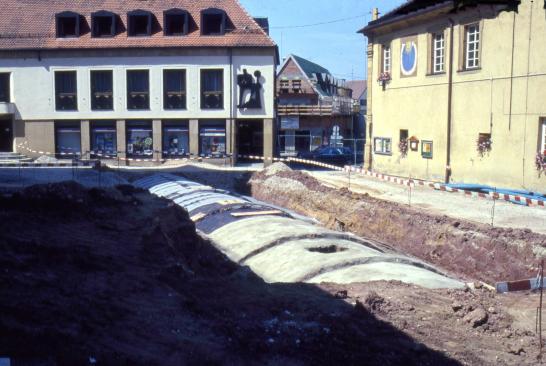 Kellergewölbe von Hubmann beim Straßenbau 1993