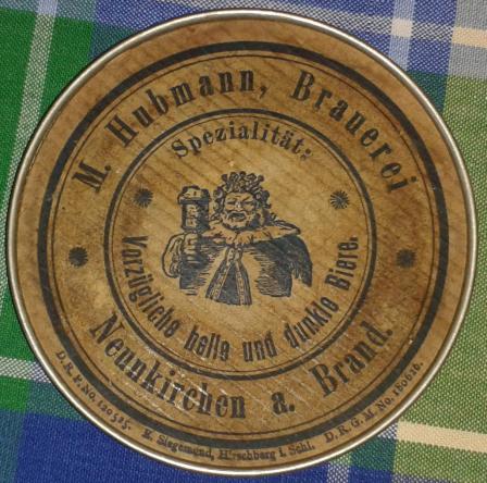 Bierdeckel in Metallfassung