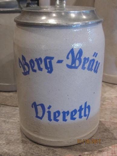 1/2-Liter Krug mit Zinndeckel