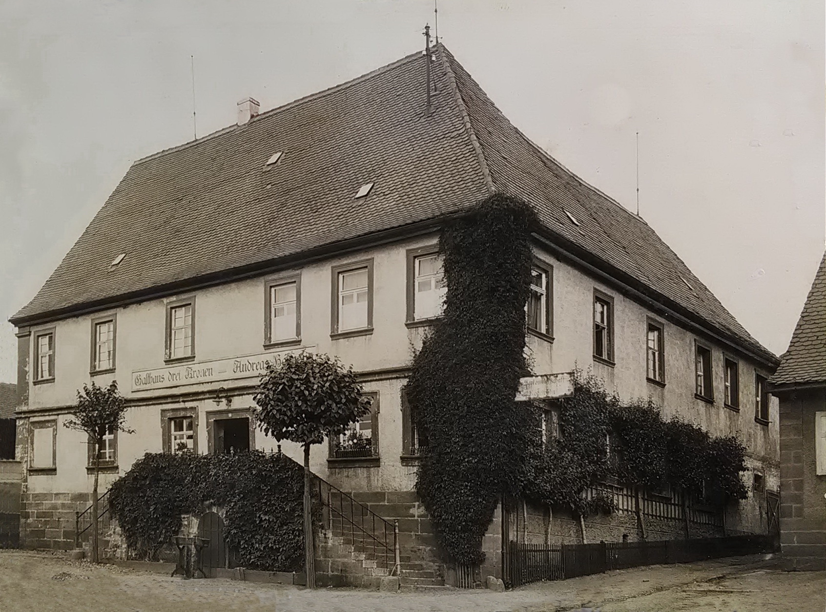 Andreas Hofmann, Gartenwirtschaft mit Kegelbahn